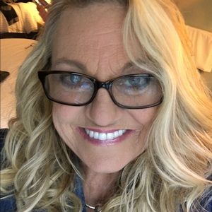 Meet your Posher, Dedra